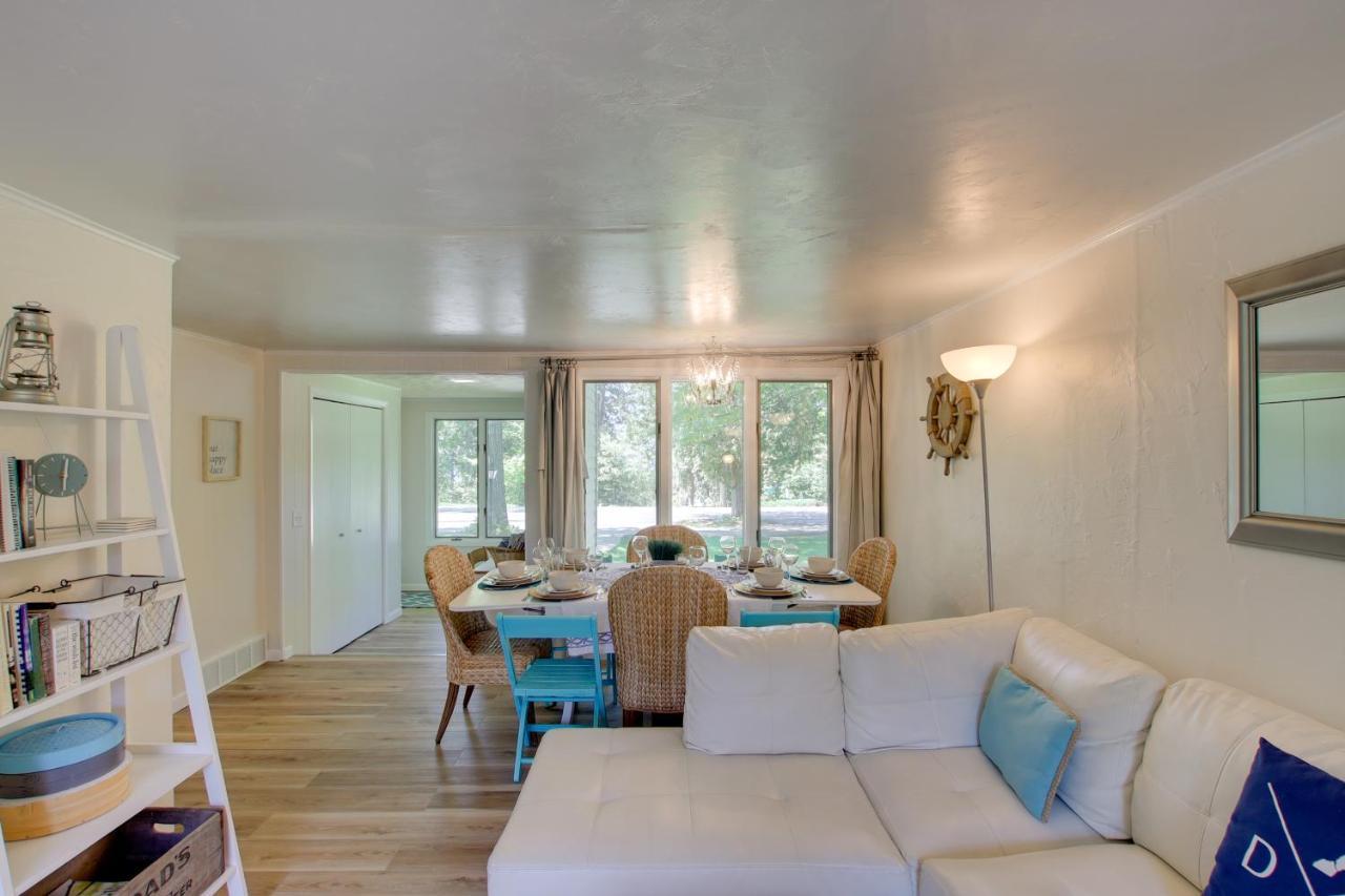 Updated Home With Deck 2 Mi To Sister Bay Beach! Экстерьер фото